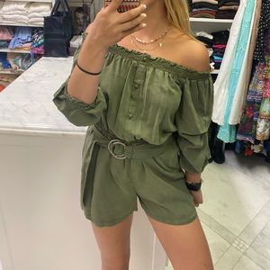 Hunter green zara off the shoulder romper